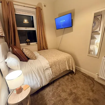 Contractor 4bd Long W Wi-fi, Washer, Smart Tvs & Parking كارلايل