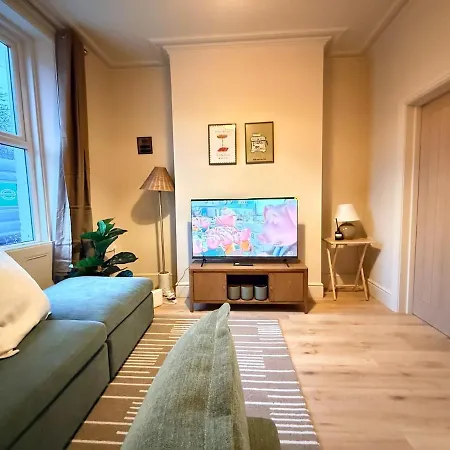 بيت للعطل Contractor 4bd Long W Wi-fi, Washer, Smart Tvs & Parking كارلايل