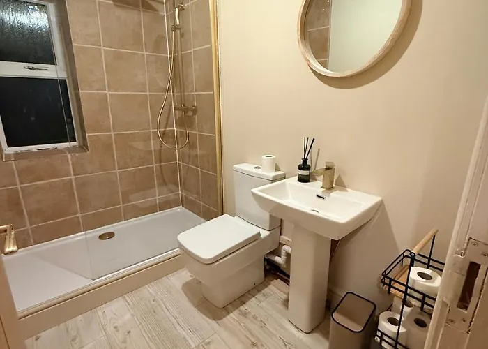 Contractor 4bd Long W Wi-fi, Washer, Smart Tvs & Parking Carlisle (Cumbria)