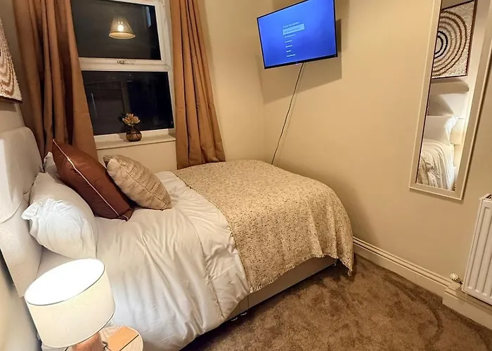 Contractor 4bd Long W Wi-fi, Washer, Smart Tvs & Parking كارلايل