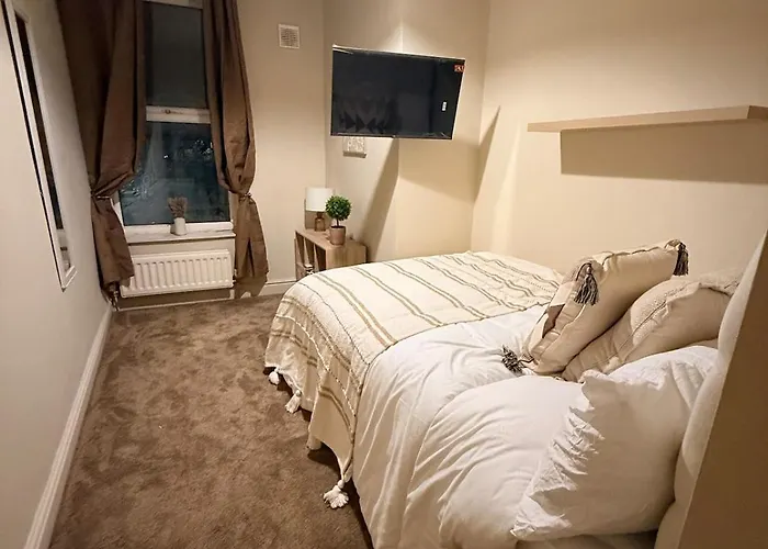 Contractor 4bd Long W Wi-fi, Washer, Smart Tvs & Parking كارلايل